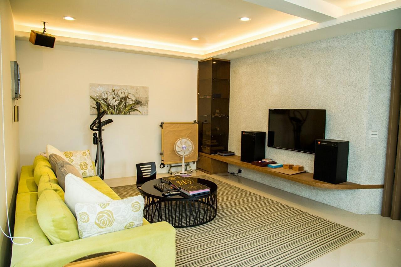 Mountain Homestay 6-8人包棟民宿 Xinhua Exterior photo